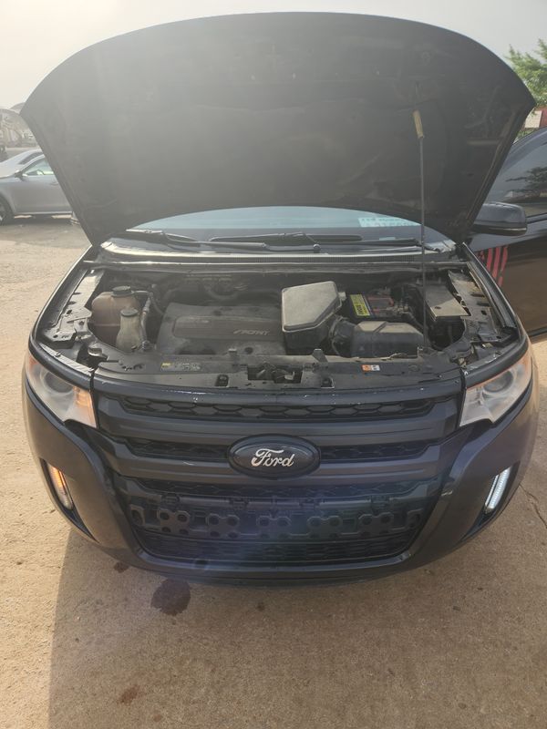 Thumbnail 4 of 2012 Ford Edge